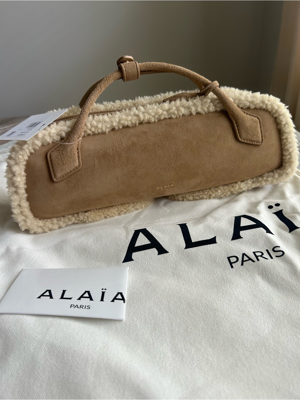 Alaia teckel Tan Shearling Suede clutch Bag - Picture 8 of 11